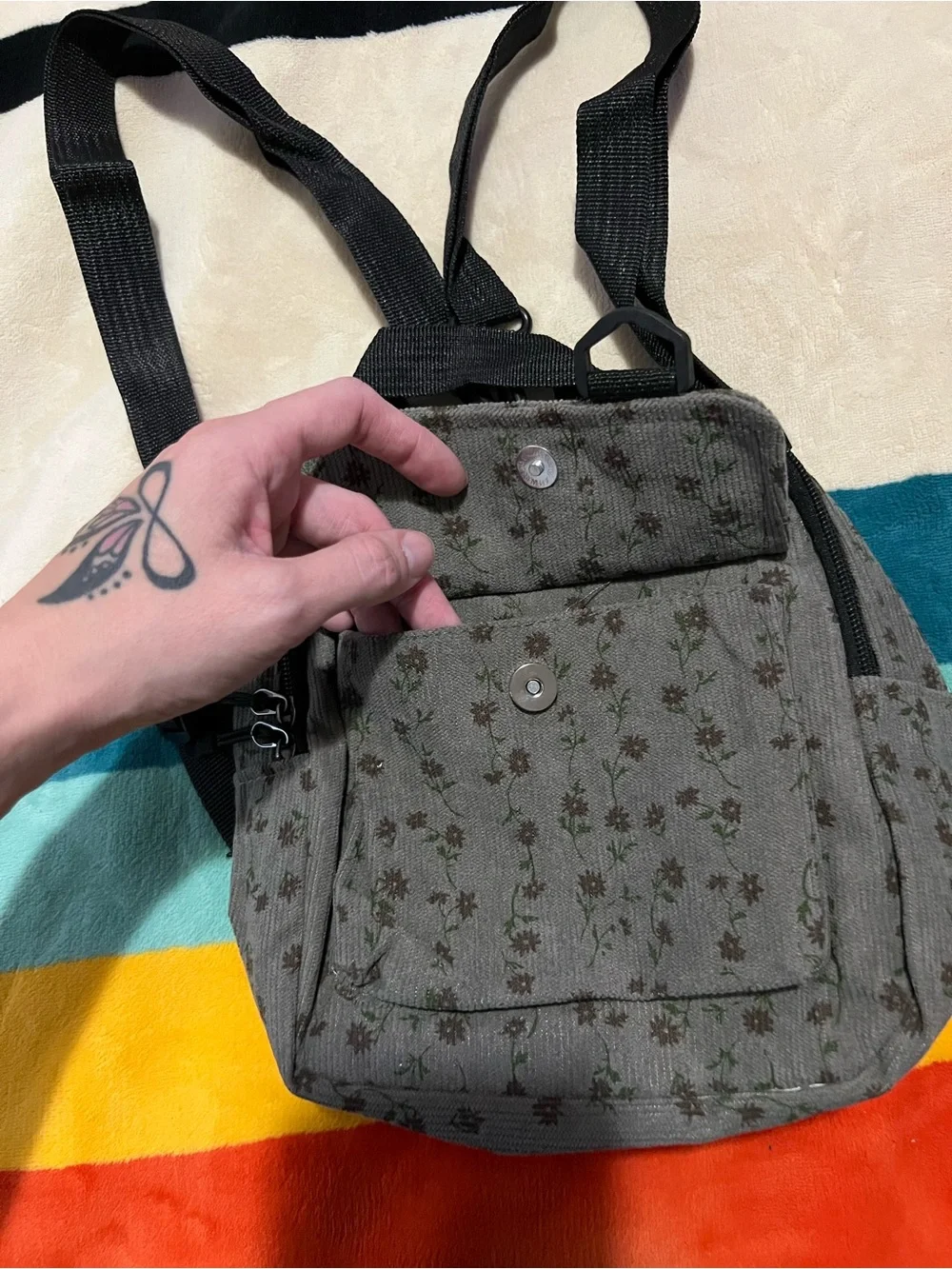 Small Floral Backpack ✨NWOT ✨